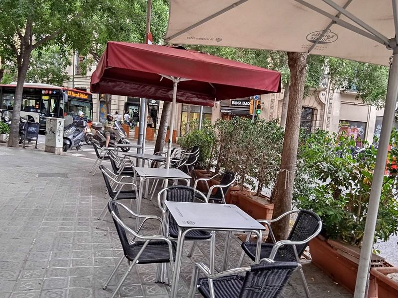 Restaurante en traspaso Barcelona. Ref: 1273. Kamvy