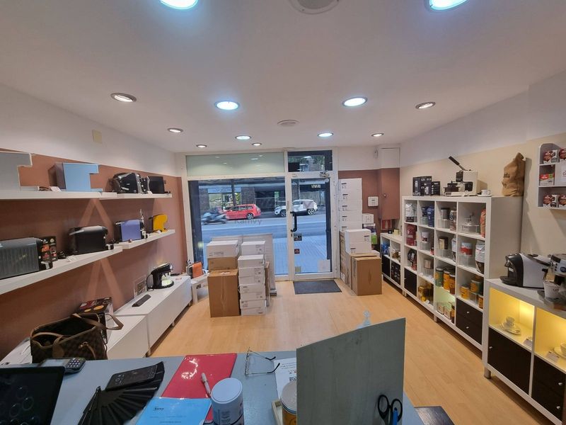 Comercial Premise for trade sale Barcelona. Ref: 1279. Kamvy