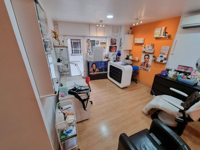 Comercial Premise for trade sale Barcelona. Ref: 1285. Kamvy