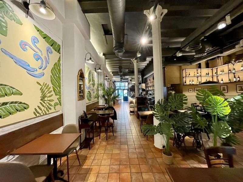 Restaurante en traspaso Barcelona. Ref: 1288. Kamvy