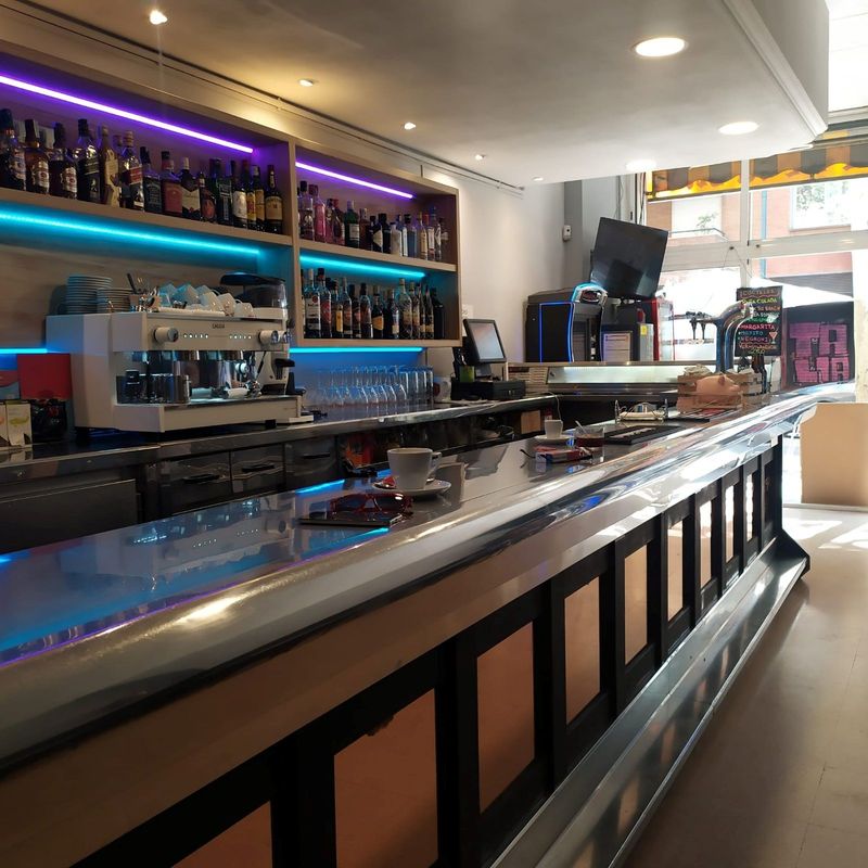 Restaurante en traspaso Barcelona. Ref: 1384. Kamvy