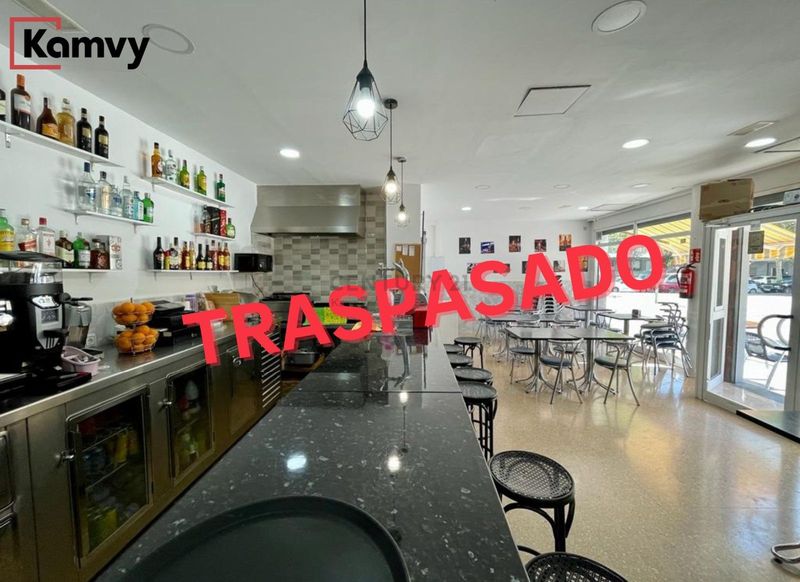 Pub for trade sale Badalona, Barcelona. Ref: 1387. Kamvy