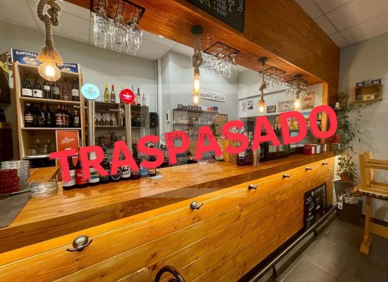 Pub for trade sale Tiana, Barcelona. Ref: 1425. Kamvy