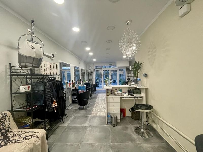 Comercial Premise for trade sale Barcelona. Ref: 1461. Kamvy