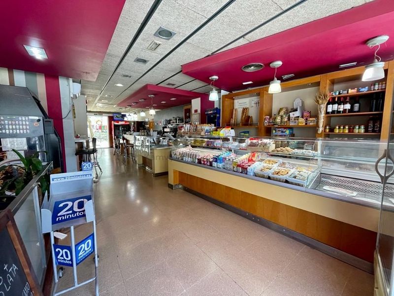 Cafeteria for trade sale Sant Adrià de Besòs, Barcelona. Ref: 1542. Kamvy