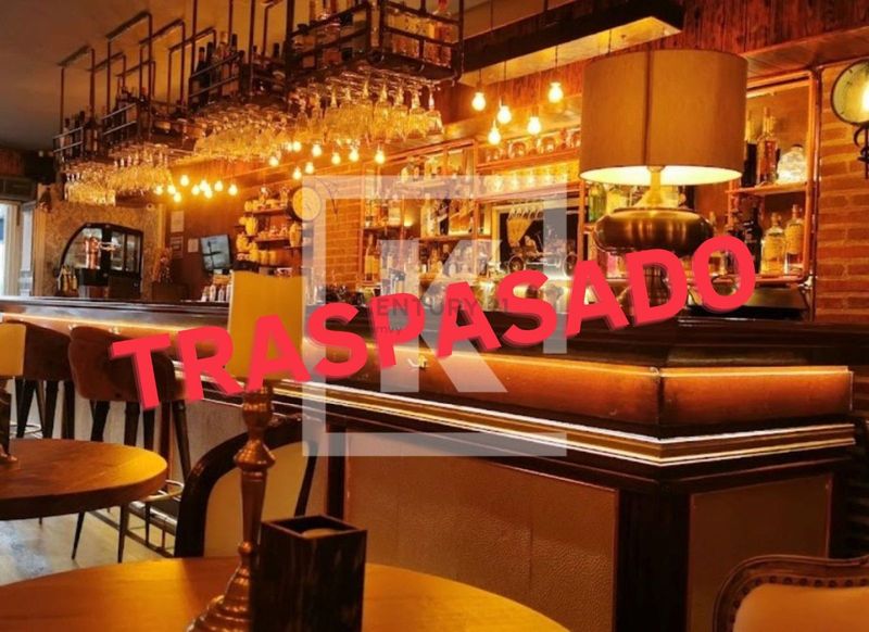 Restaurant for trade sale Barcelona. Ref: 1546. Kamvy