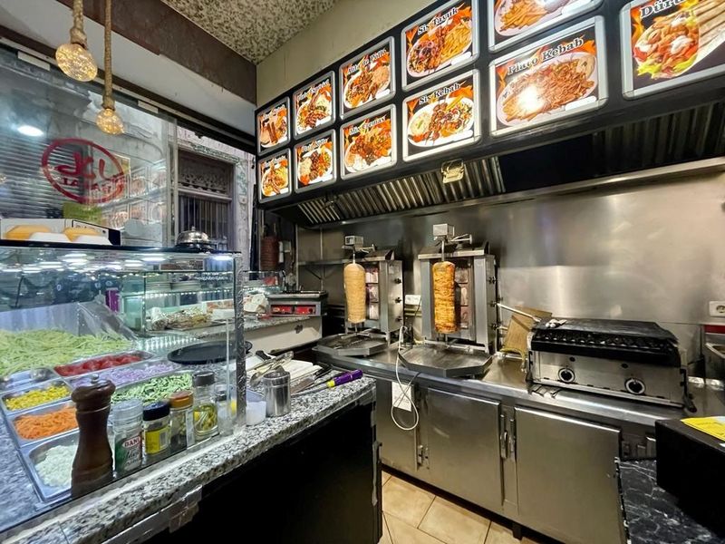 Restaurante en traspaso Barcelona. Ref: 1562. Kamvy