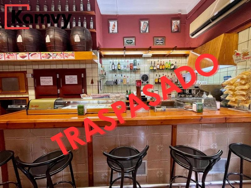 Bar en traspaso Barcelona. Ref: 1564. Kamvy