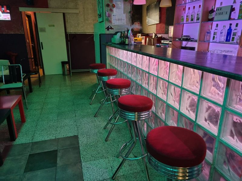 Bar en traspaso Barcelona. Ref: 1655. Kamvy