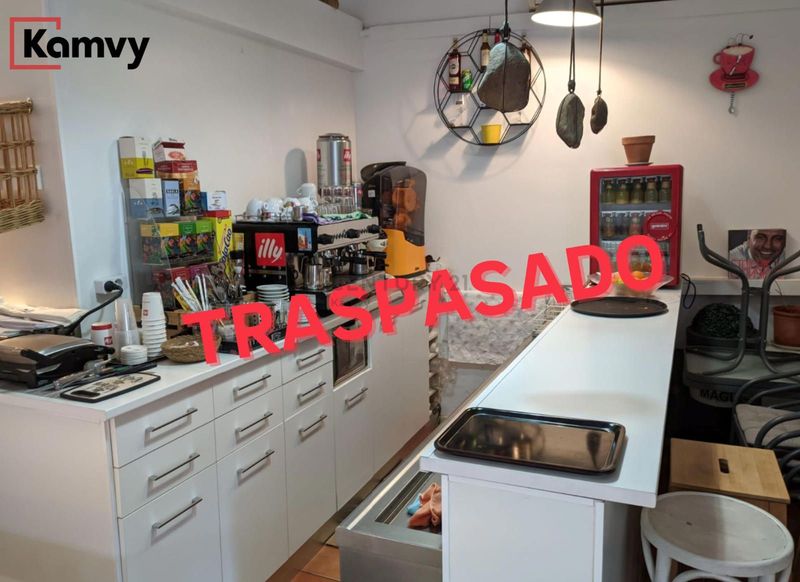 Cafeteria for trade sale Barcelona. Ref: 1743. Kamvy