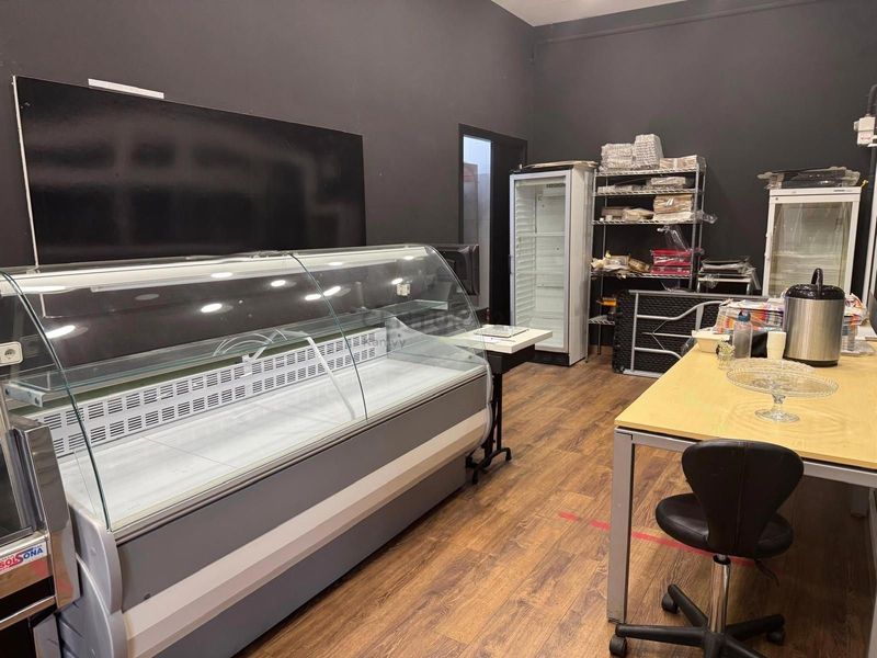 Comercial Premise for trade sale Barcelona. Ref: 1852. Kamvy