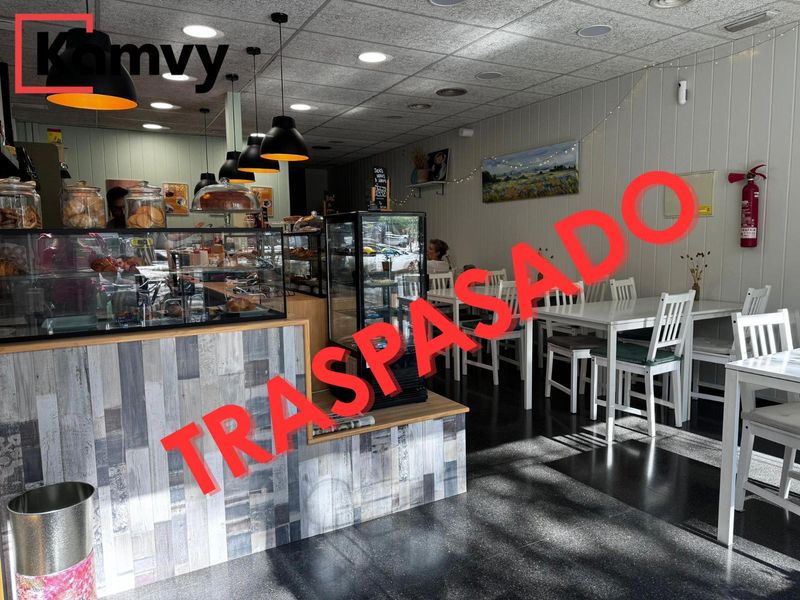 Cafetería en traspaso Barcelona. Ref: 1886. Kamvy