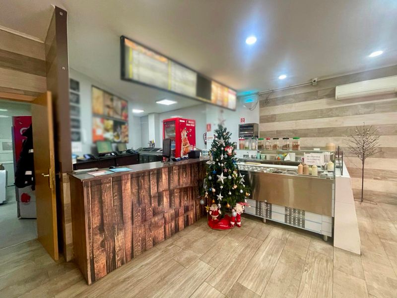 Restaurant en traspàs Cornellà de Llobregat, Barcelona. Ref: 1950. Kamvy