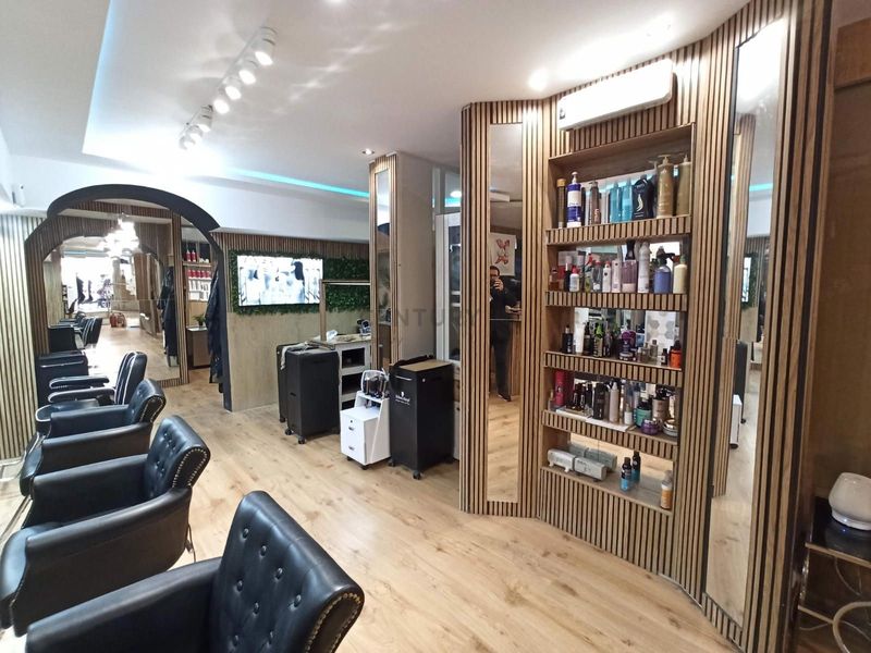 Comercial Premise for trade sale Barcelona. Ref: 1969. Kamvy