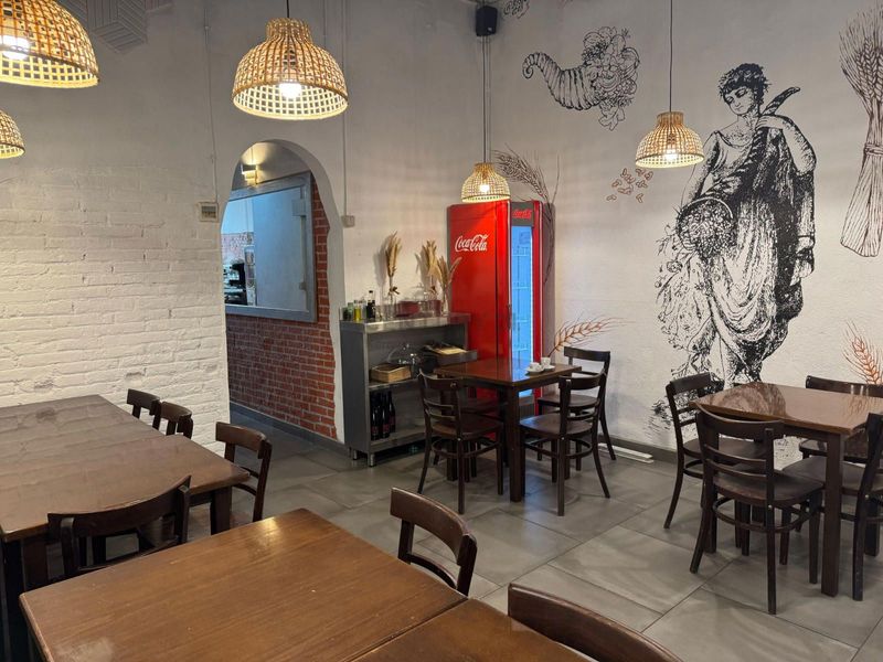 Restaurante en traspaso Barcelona. Ref: 1990. Kamvy