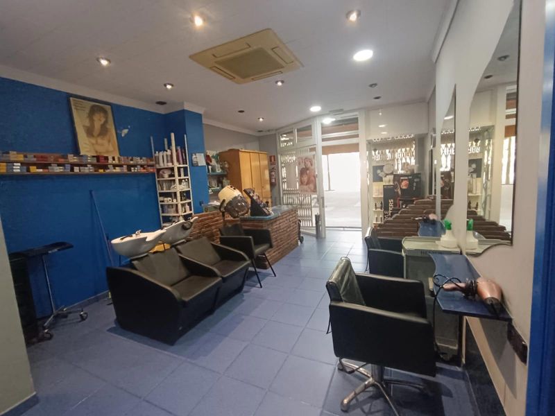 Shop for trade sale Barcelona. Ref: 2064. Kamvy