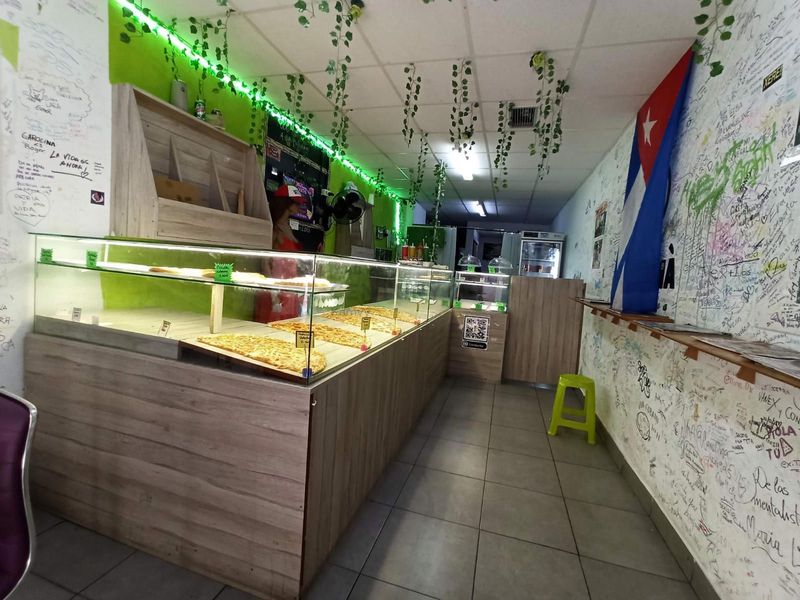 Comercial Premise for trade sale Barcelona. Ref: 2083. Kamvy