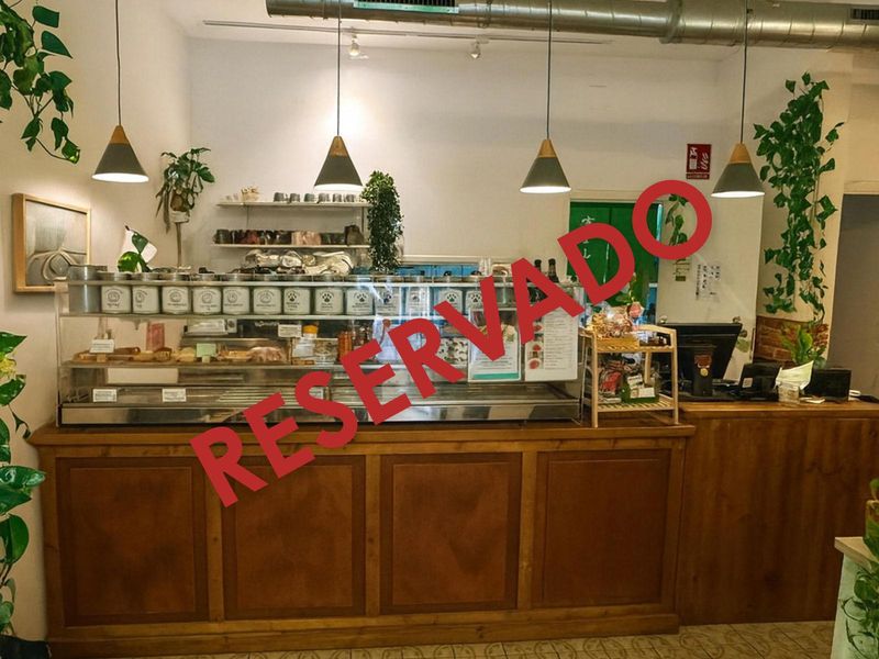 Cafeteria for trade sale Barcelona. Ref: 2134. Kamvy