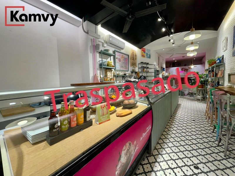 Local Comercial en traspàs Barcelona. Ref: 2136. Kamvy