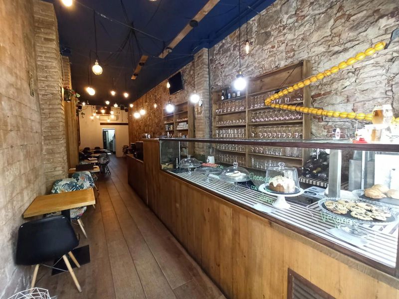 Restaurante en traspaso Barcelona. Ref: 2160. Kamvy