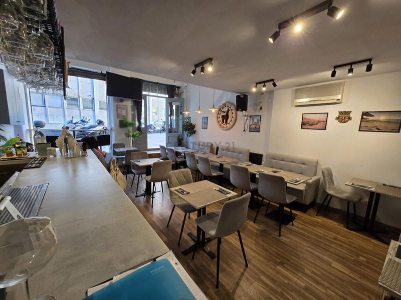 Restaurante en traspaso Barcelona. Ref: 2166. Kamvy