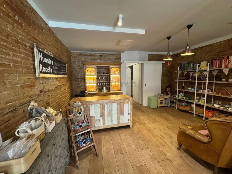 Comercial Premise for trade sale Barcelona. Ref: 2177. Kamvy