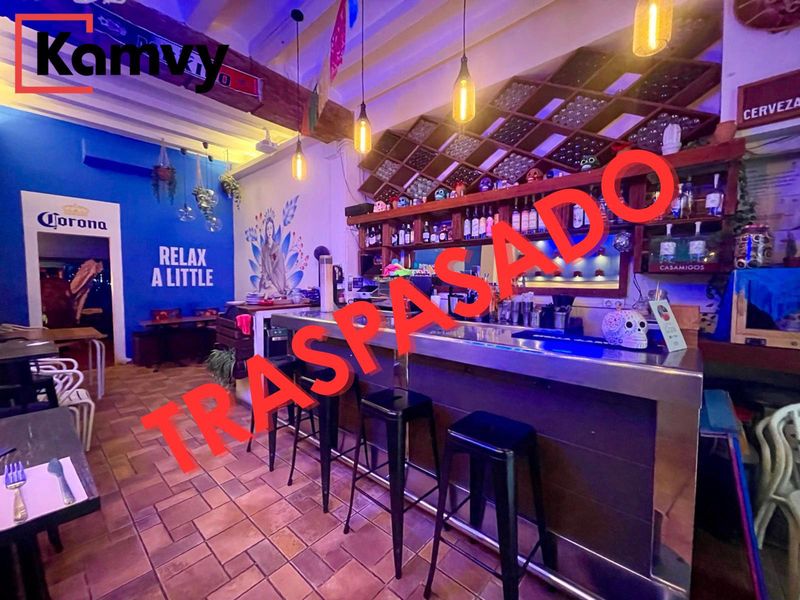 Bar en traspaso Barcelona. Ref: 2184. Kamvy