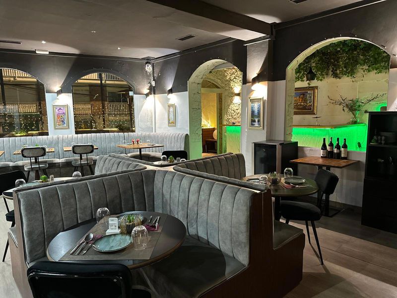 Restaurant en traspàs Castelldefels, Barcelona. Ref: 2202. Kamvy