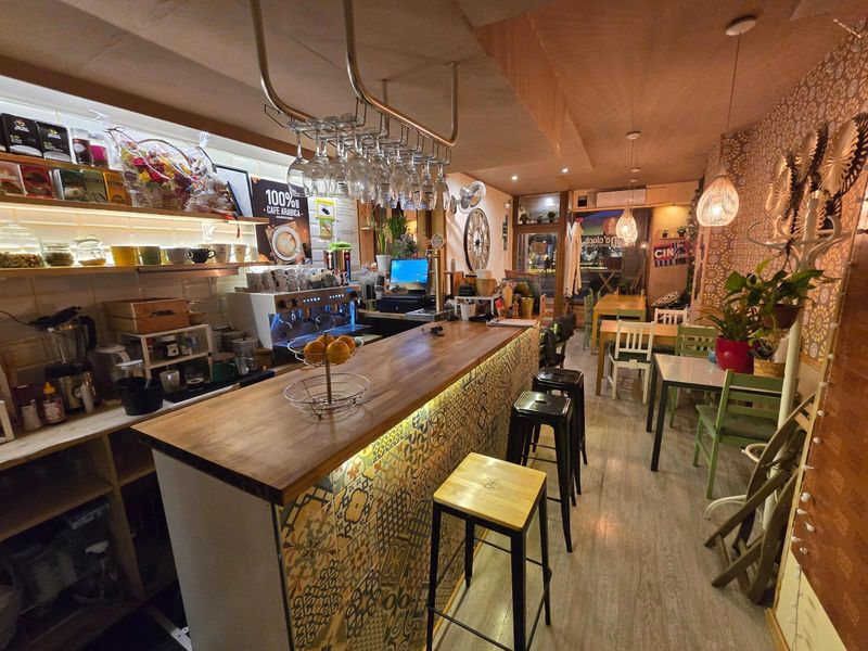 Bar en traspàs Barcelona. Ref: 2223. Kamvy