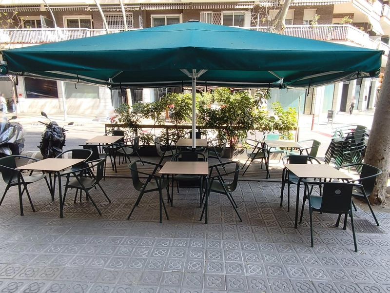 Pub for trade sale Barcelona. Ref: 2306. Kamvy