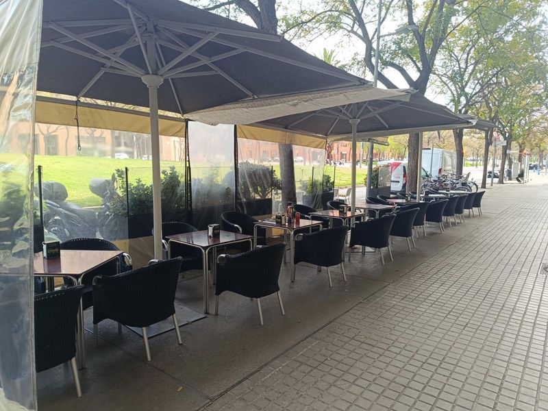 Restaurante en traspaso Barcelona. Ref: 2307. Kamvy