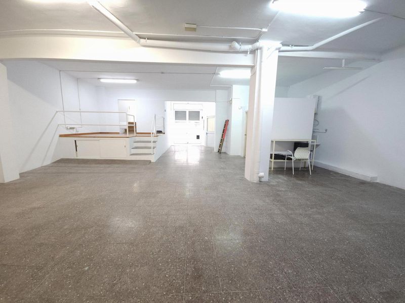 Comercial Premise for sale Sant Joan Despi, Barcelona. Ref: 2368. Kamvy