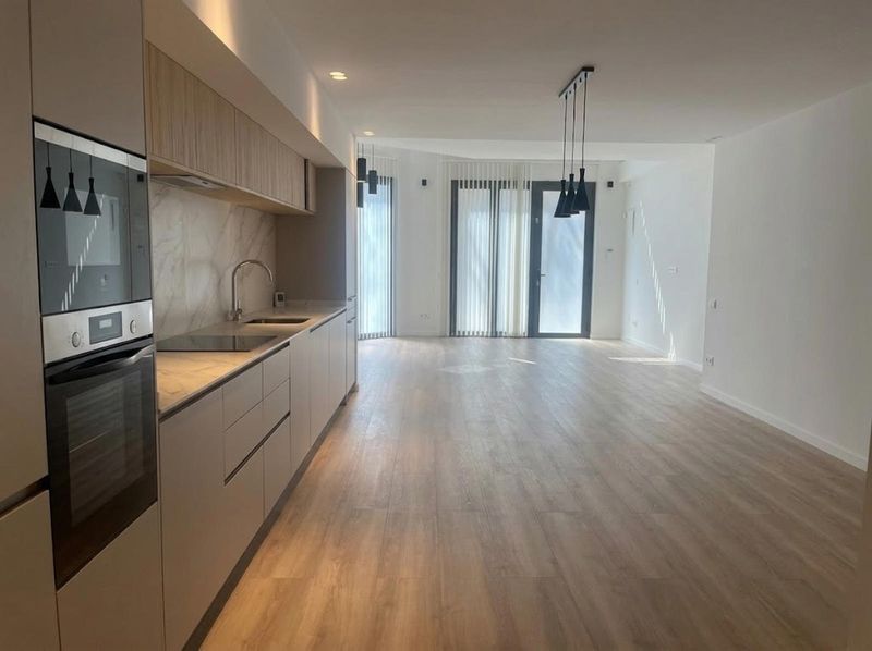 Duplex for sale Barcelona. Ref: 2383. Kamvy