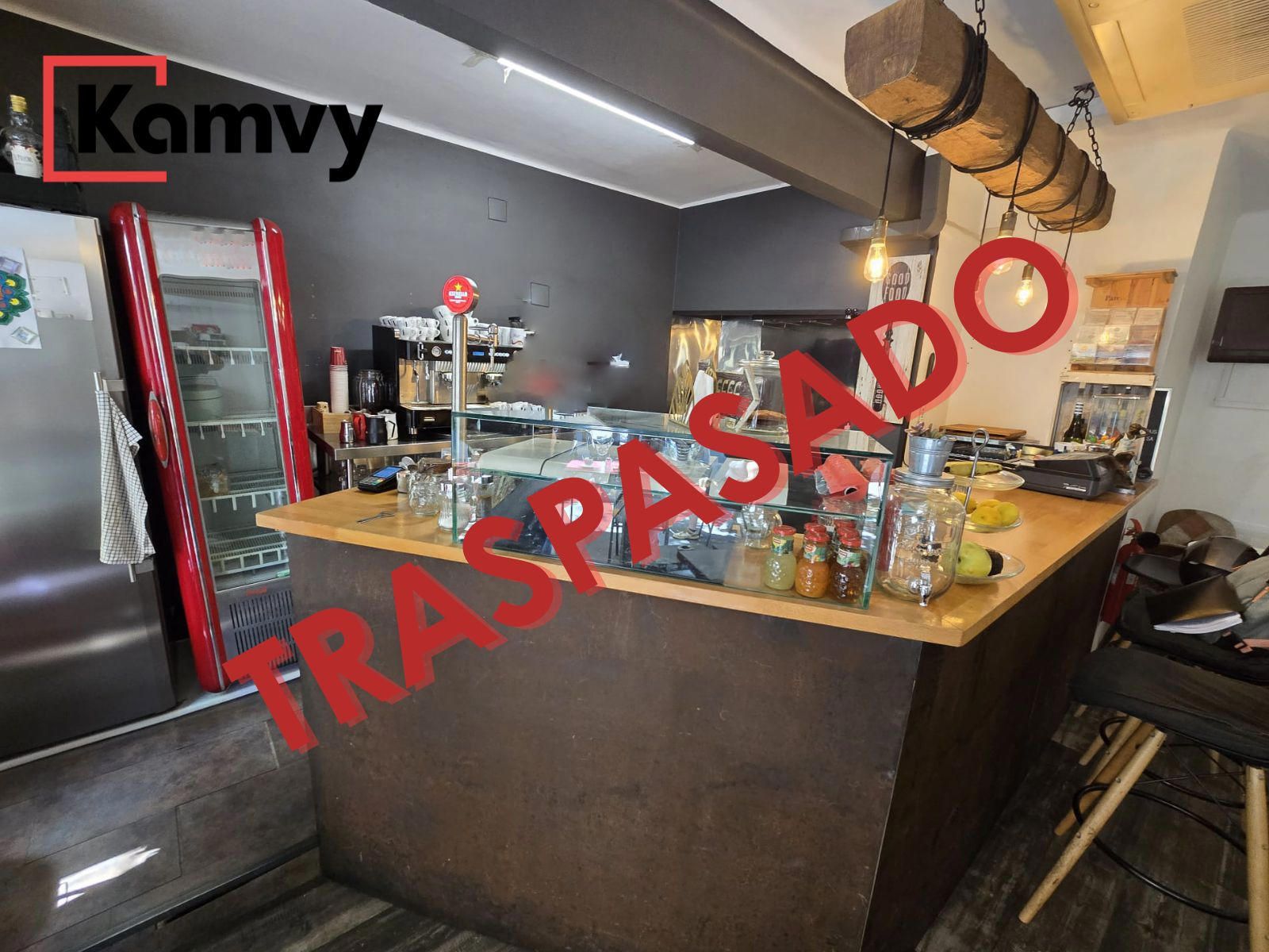 Transfer of premises with C2 Mixed Minor license with smoke outlet and terrace in Sants-Montjuic - Foto 1