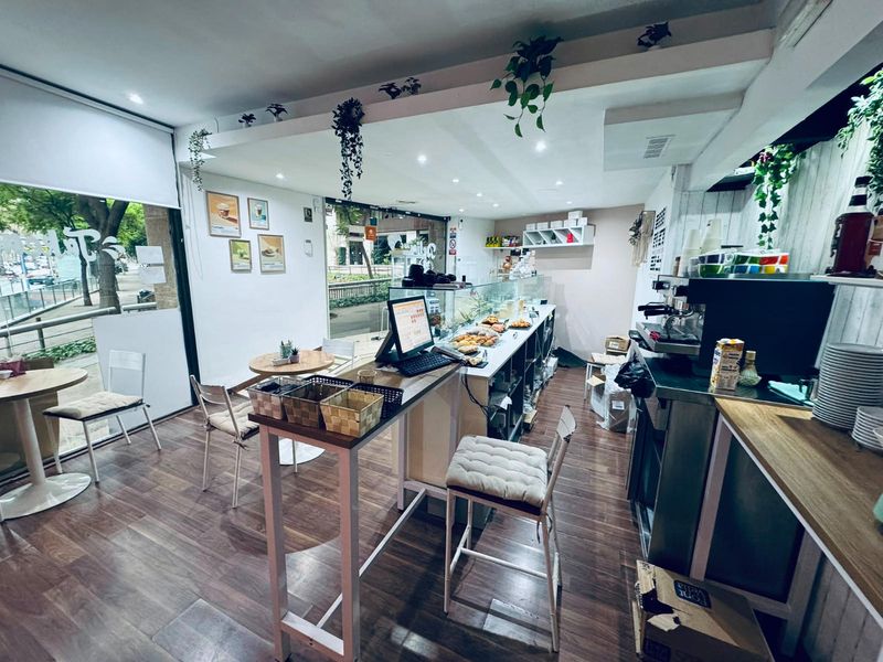 Local Comercial en traspaso Barcelona. Ref: 2403. Kamvy