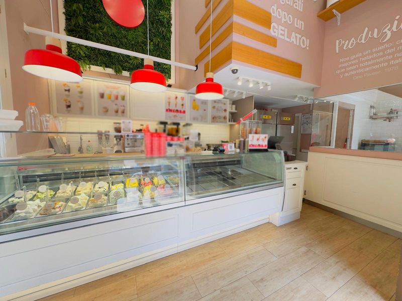 Local Comercial en traspaso Barcelona. Ref: 2413. Kamvy