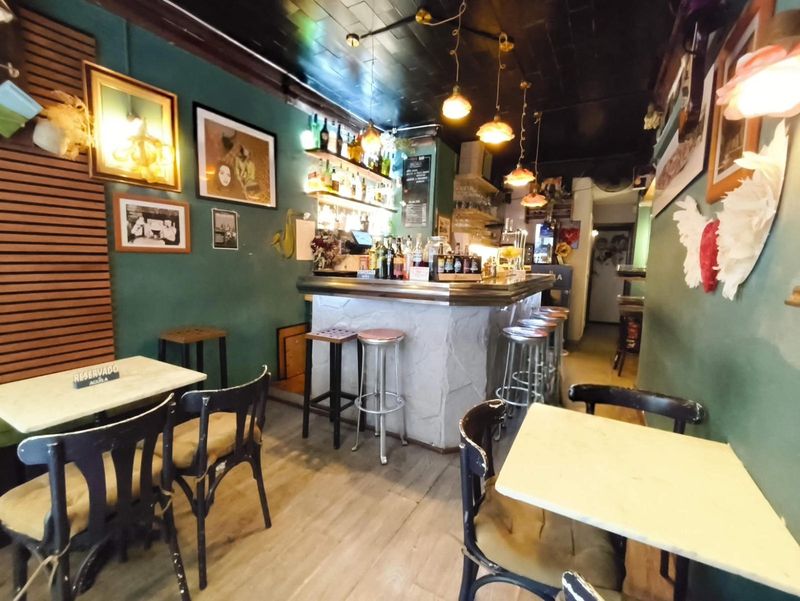 Bar en traspaso Barcelona. Ref: 2424. Kamvy