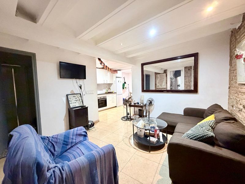 Flat for sale Barcelona. Ref: 2433. Kamvy