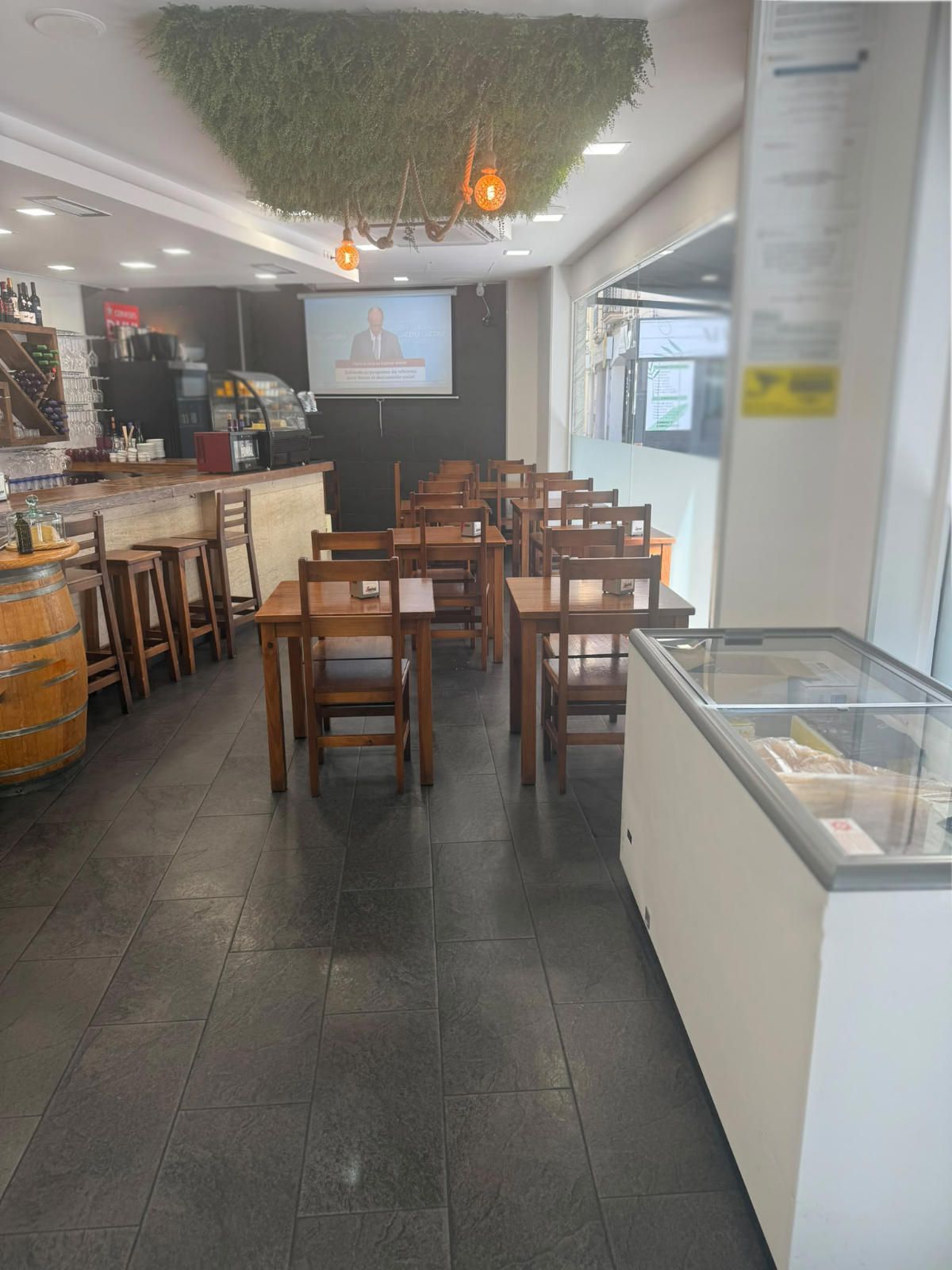 Interesting restaurant available for lease transfer in Granollers, Barcelona. - Foto 21
