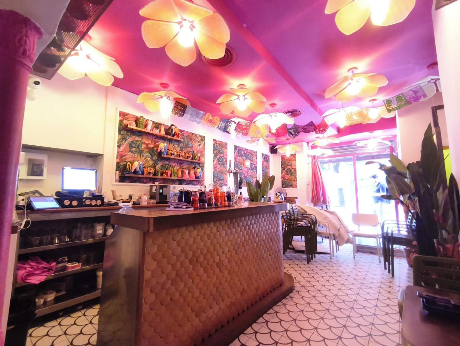 Interesting restaurant available for lease transfer in Ciutat Vella, Barcelona. - Foto 2