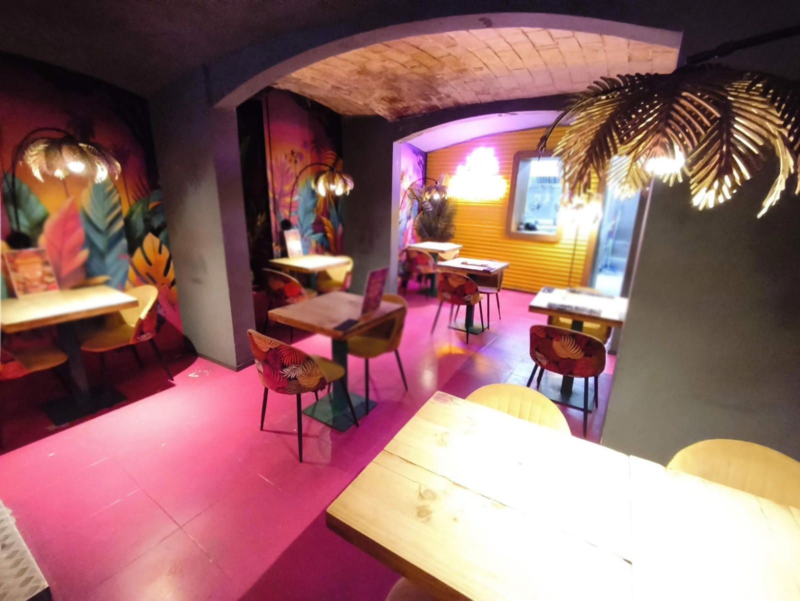 Interesting restaurant available for lease transfer in Ciutat Vella, Barcelona. - Foto 4