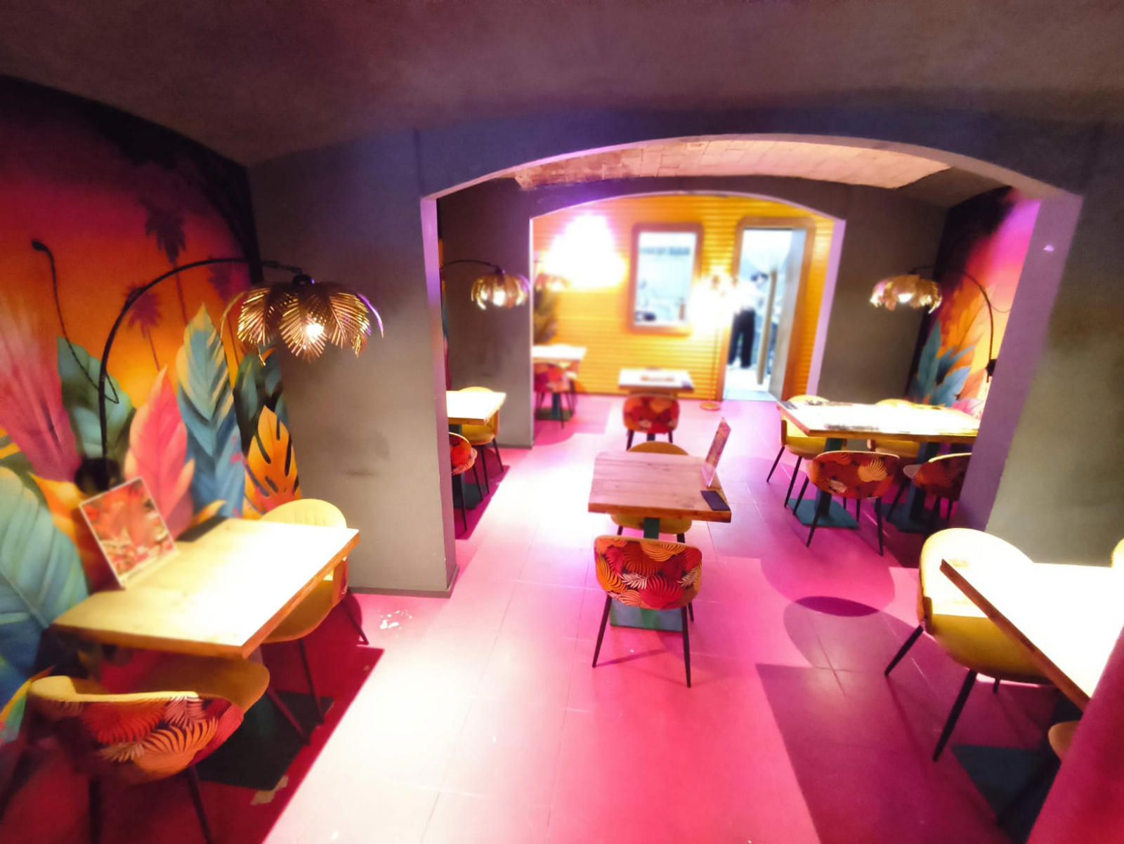 Interesting restaurant available for lease transfer in Ciutat Vella, Barcelona. - Foto 9