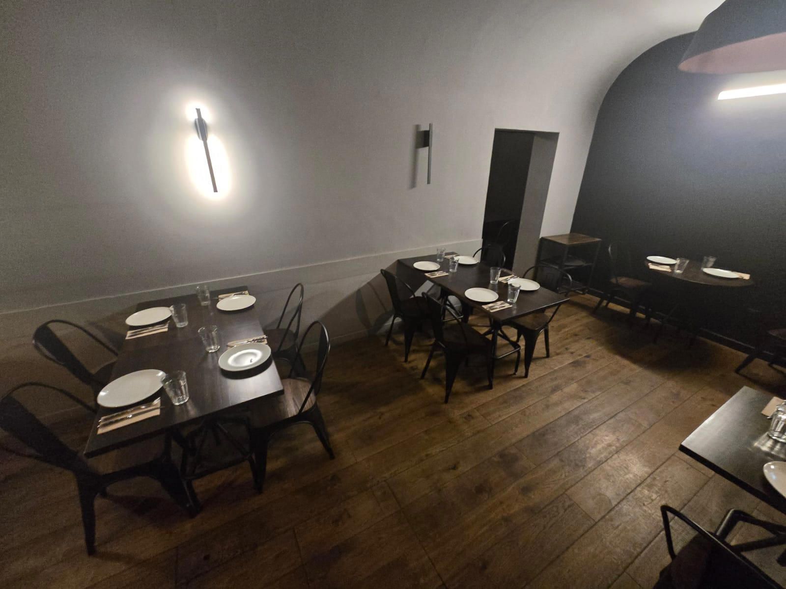 Beautiful restaurant for lease transfer with a C3-Mixed license in Eixample. - Foto 4