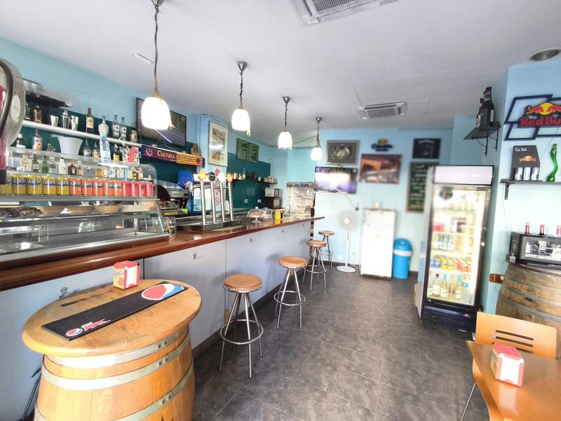 Bar en traspaso Barcelona. Ref: 2458. Kamvy