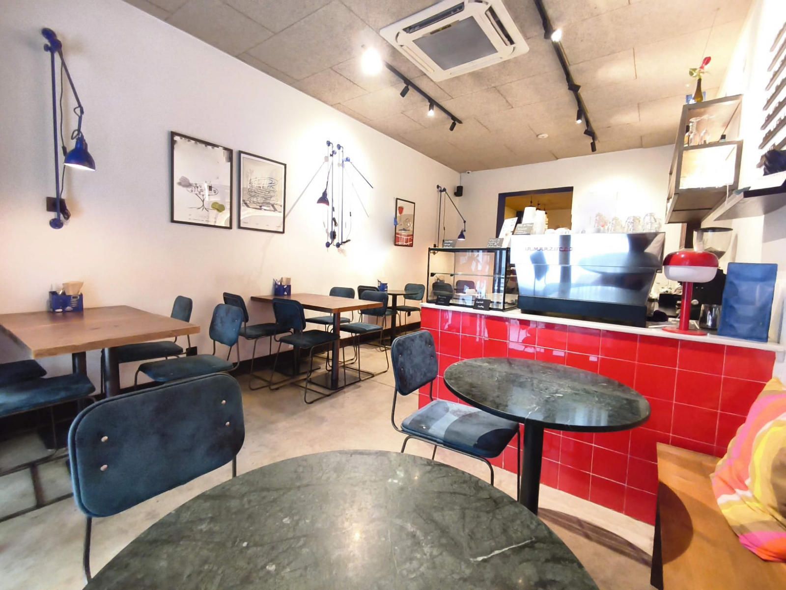 Restaurante en traspaso con Licencia C3 Mixta en Eixample, Barcelona - Foto 3