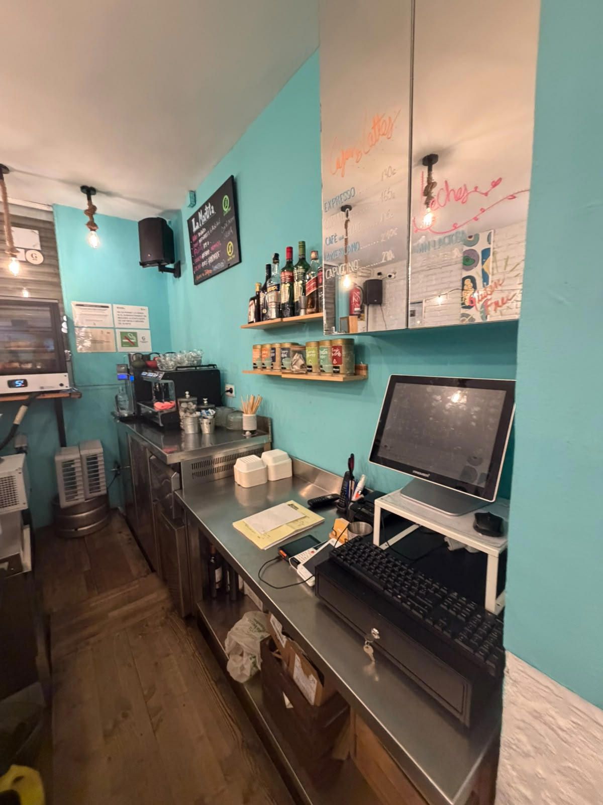 Acogedor Restaurante en traspaso con Licencia C3 Mixta en Sant Antoni. - Foto 6