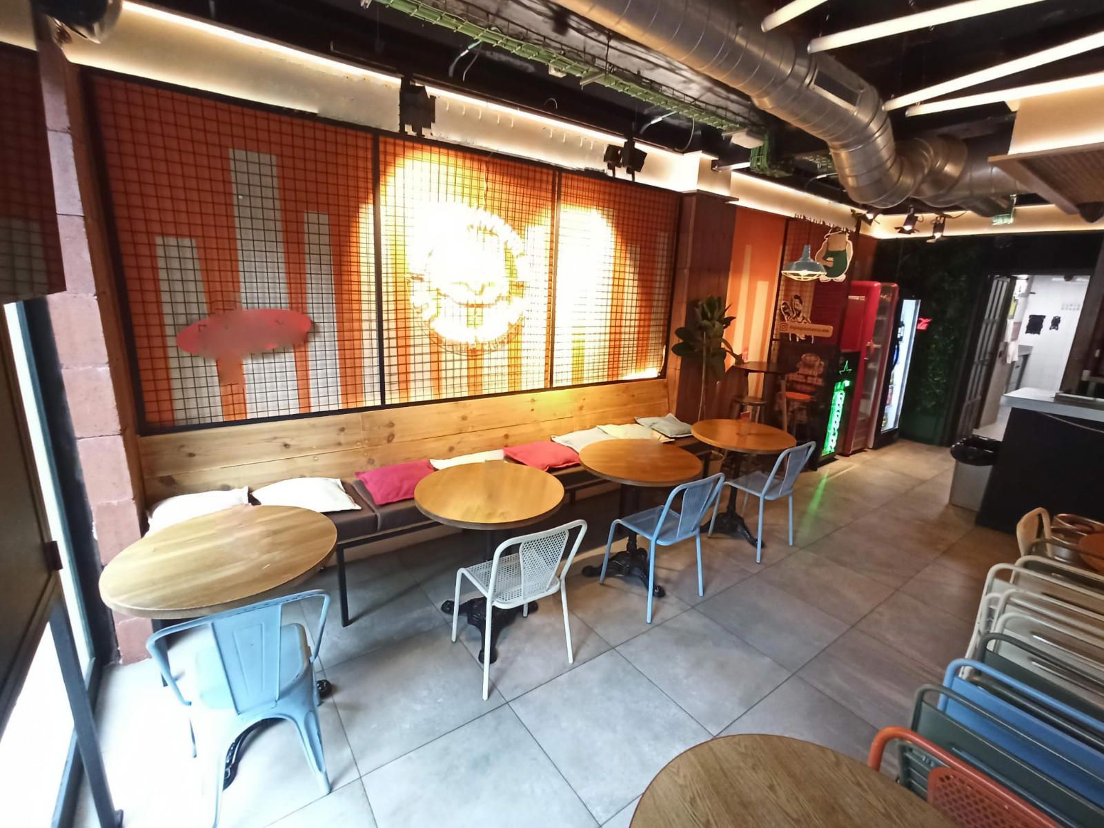 Traspaso Restaurante C3 Mixta en Les Corts – Gran Terraza y Ubicación Premium - Foto 9