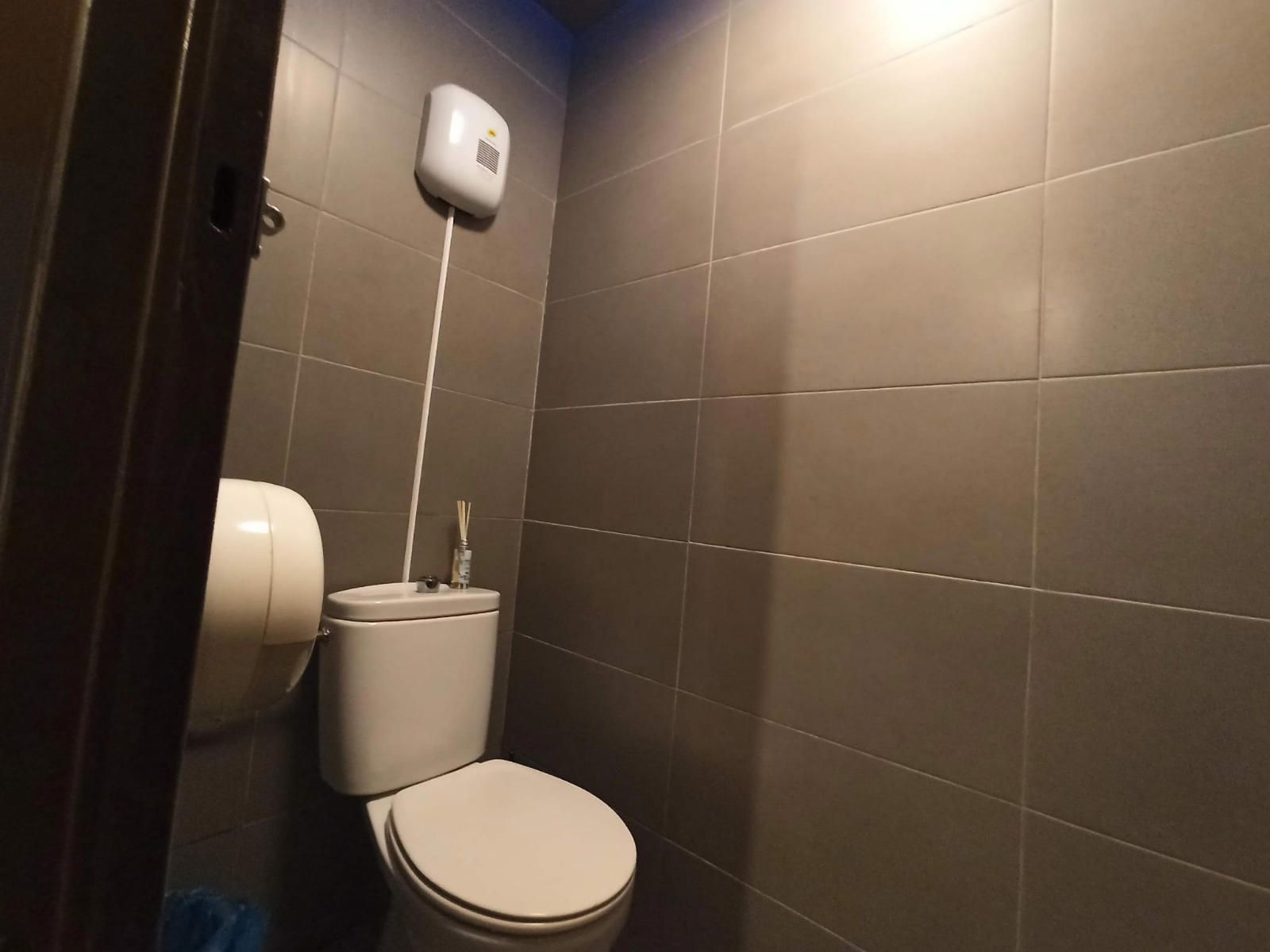 Traspaso Restaurante C3 Mixta en Les Corts – Gran Terraza y Ubicación Premium - Foto 47