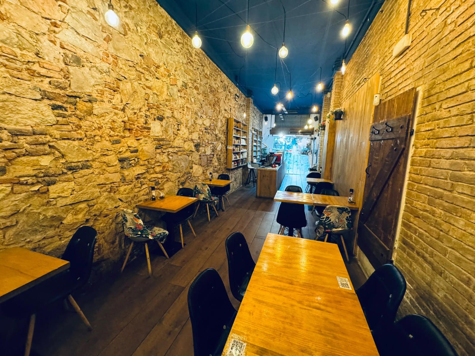 Traspaso de  Brunch con licencia  Restaurant-bar amb cuina SIN Salida de humos - Dreta de l’Eixample - Foto 7