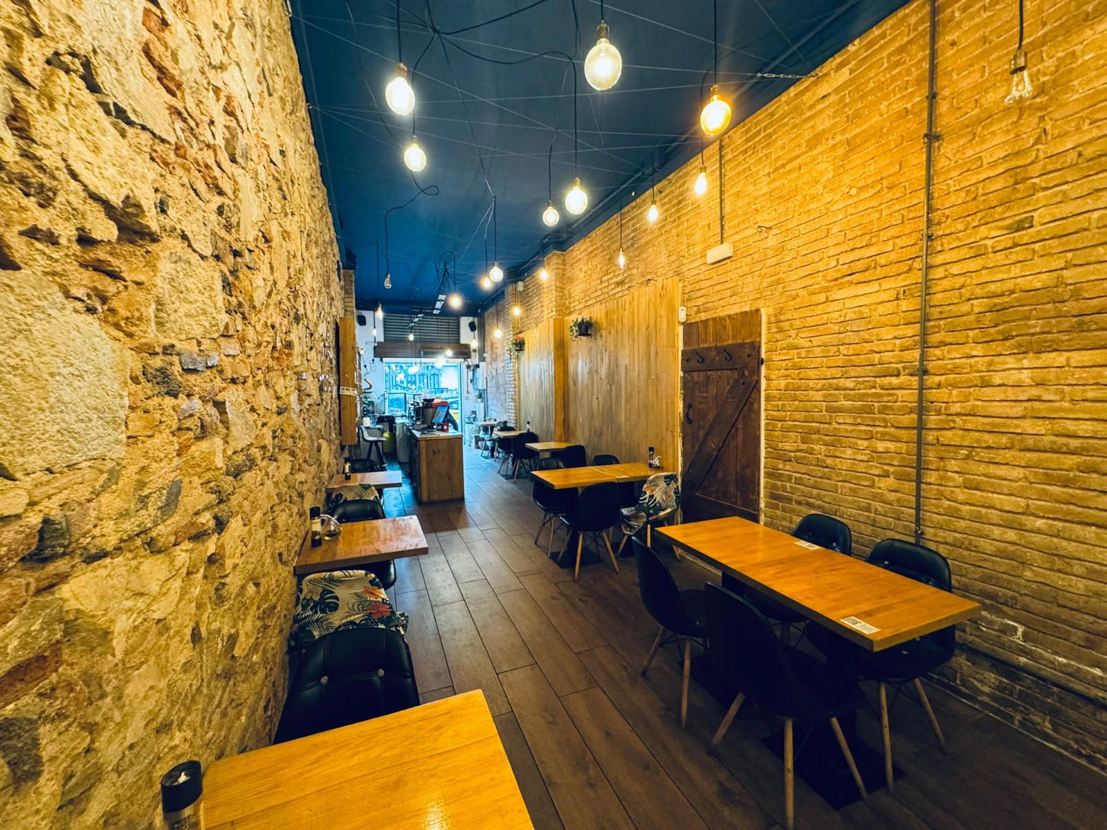 Traspaso de  Brunch con licencia  Restaurant-bar amb cuina SIN Salida de humos - Dreta de l’Eixample - Foto 8
